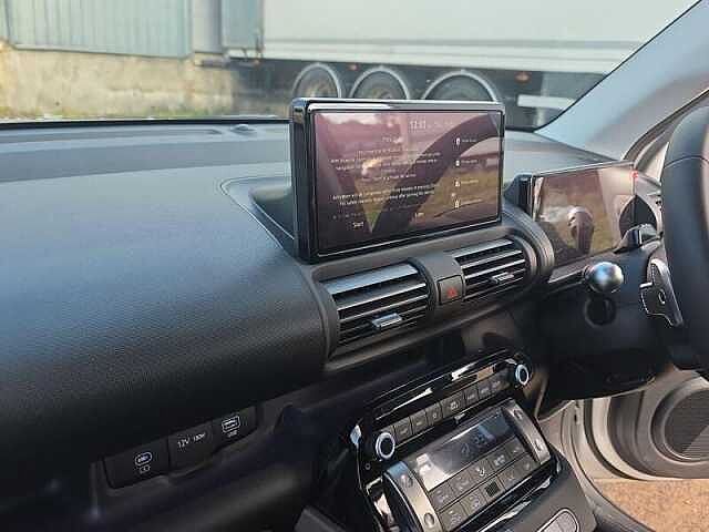 Hyundai INSTER Long Range 49kWh 02 5dr Automatic