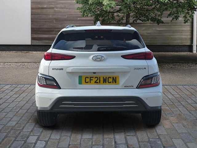 Hyundai KONA 64kWh Premium 5dr Automatic