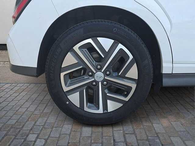 Hyundai KONA 64kWh Premium 5dr Automatic