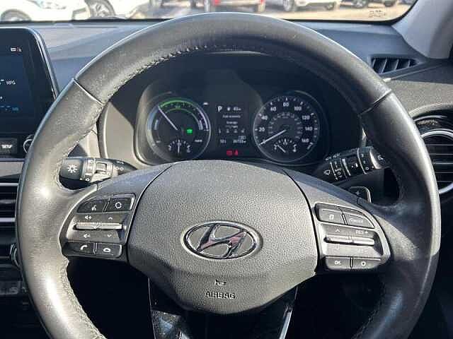 Hyundai KONA 1.6h-GDi Hybrid Premium 5dr Automatic