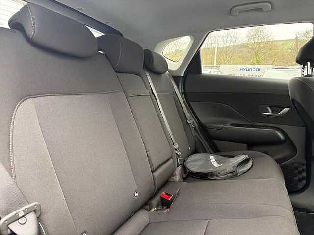 Hyundai KONA 65.4kWh Advance (Comfort Pack) 5dr Automatic