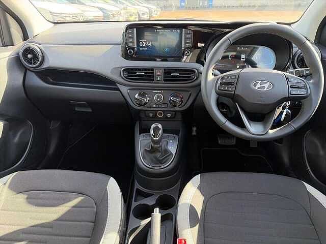 Hyundai i10 1.0 Advance 5dr Automatic