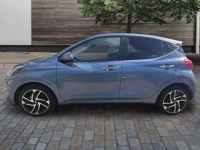 Hyundai i10 1.2 Premium 5dr Automatic