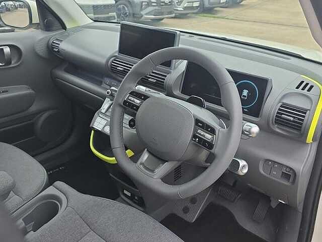 Hyundai INSTER Long Range 49kWh Cross SUV 5dr Automatic