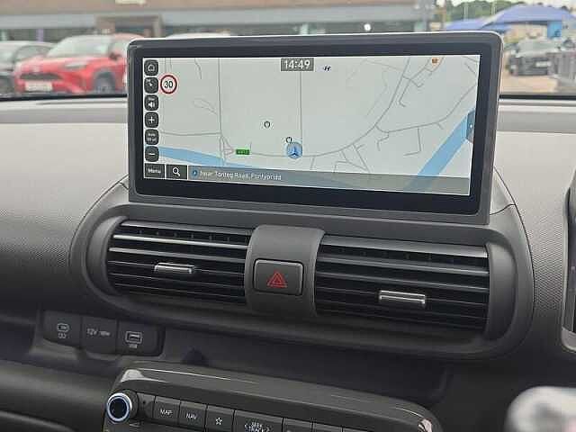 Hyundai INSTER Long Range 49kWh Cross SUV 5dr Automatic