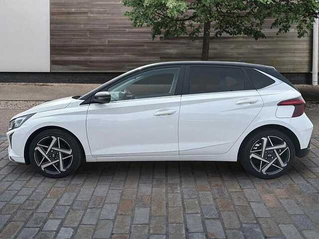 Hyundai I20 1.0 T-GDi Premium Hatchback 5dr Petrol DCT Euro 6 (s/s) (100 ps) Atlas White
